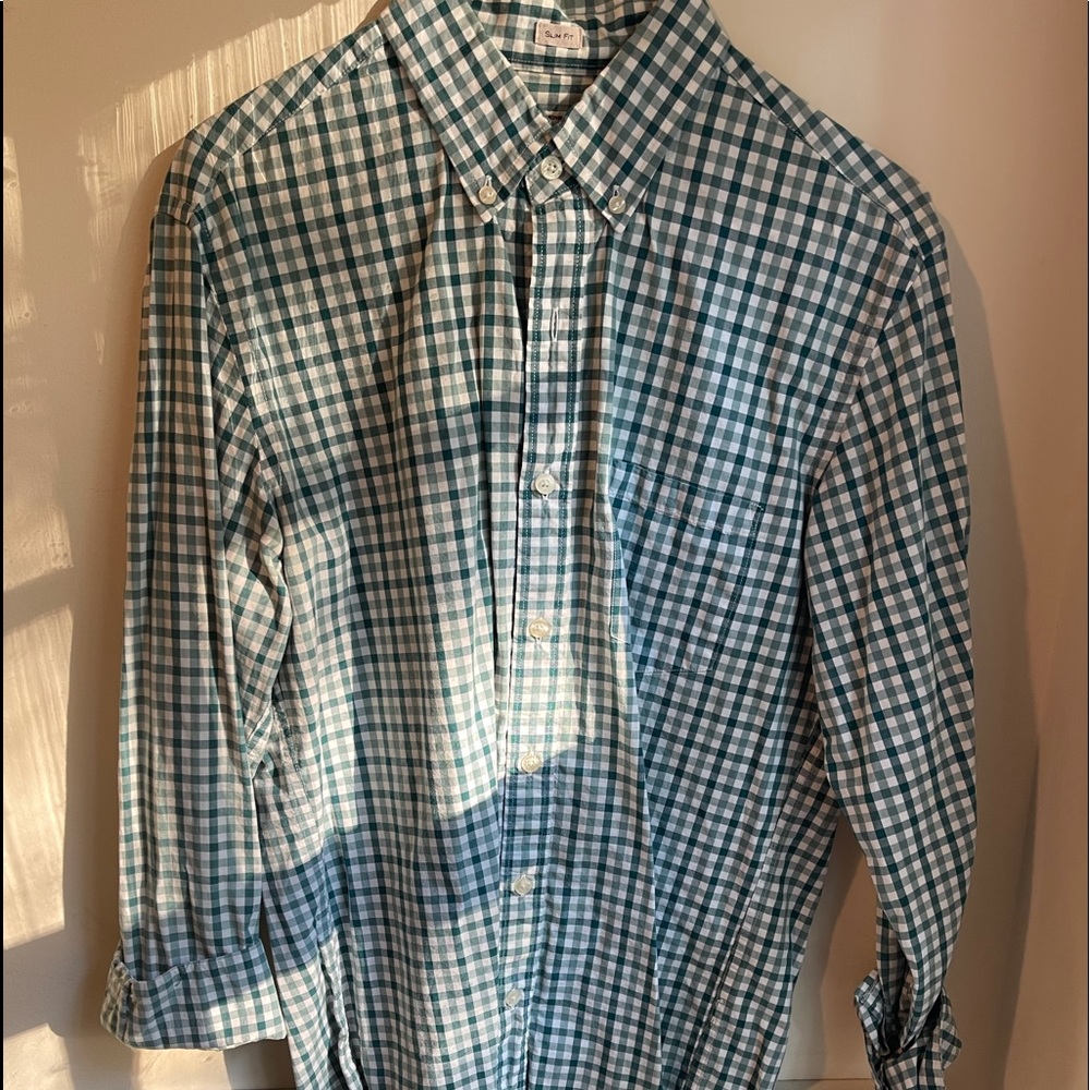 J.Crew Casual Button-Down Shirt. Size M.